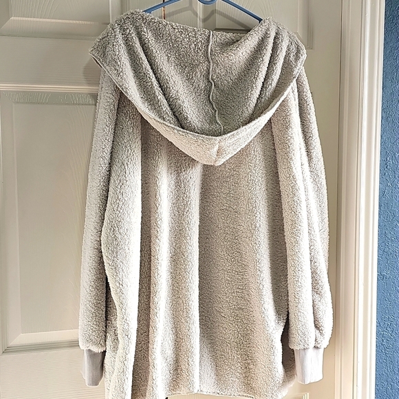 New Chicgal Fuzzy Hooded Open Front Sherpa Jacket Coat W Pockets 2XL Oatmeal - Picture 9 of 14